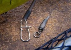 Quantum Q-Leader Stainless Steel Camo Steel 30cm 5kg (2stuks)