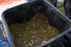 Sonubaits Pro Groundbait Lokvoer Thatchers Green (900g) -Hengels Winkel a0d2ce1600ab31d9